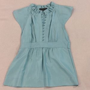 BCBG MAXAZRIA size xs, flutter sleeve silk top